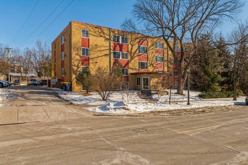 Cove At Linden Hills Apartments, 4261 & 4271 Sheridan Ave South